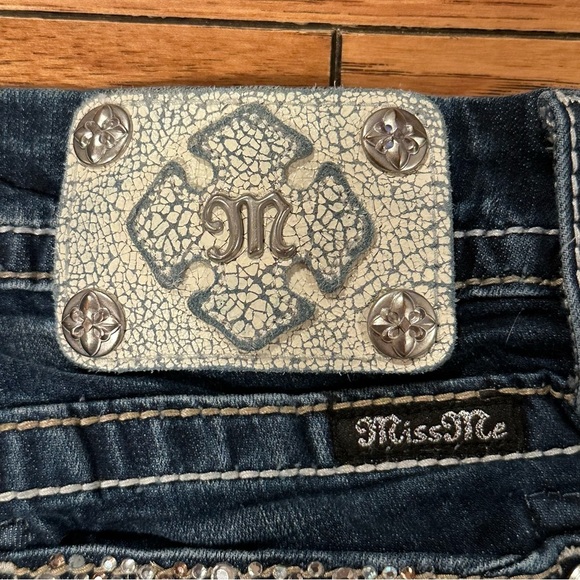 Miss Me Mid-Rise Boot Stretch Jean Size 26 STYLE ME8385BR - Picture 12 of 16